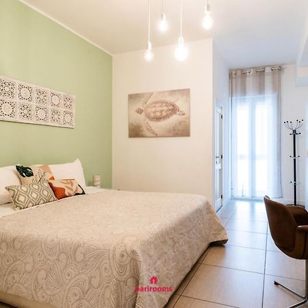 Bari Rooms Suite Station מראה חיצוני תמונה