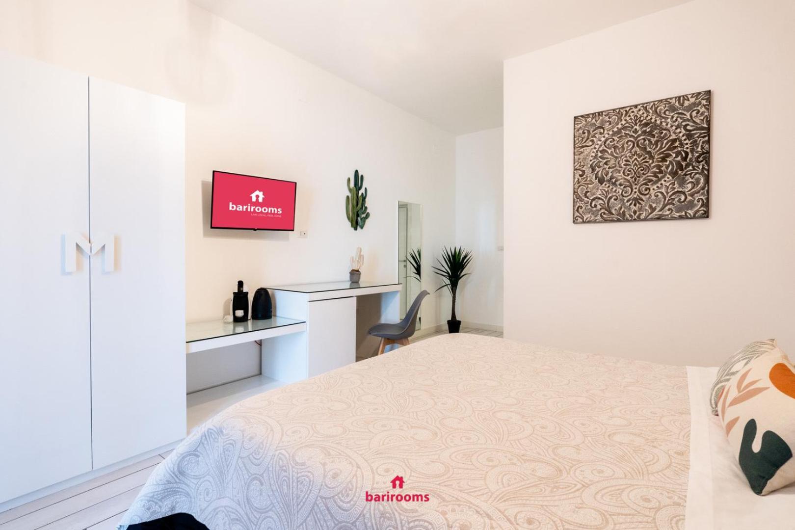 Bari Rooms Suite Station מראה חיצוני תמונה