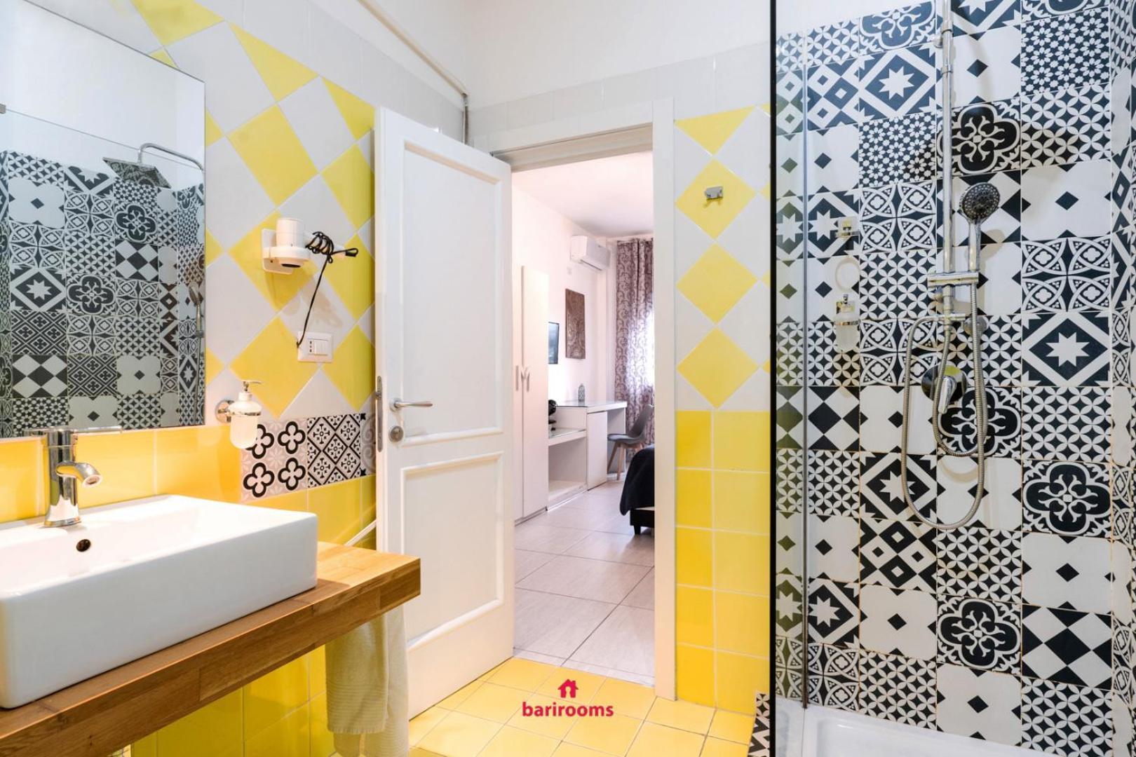 Bari Rooms Suite Station מראה חיצוני תמונה