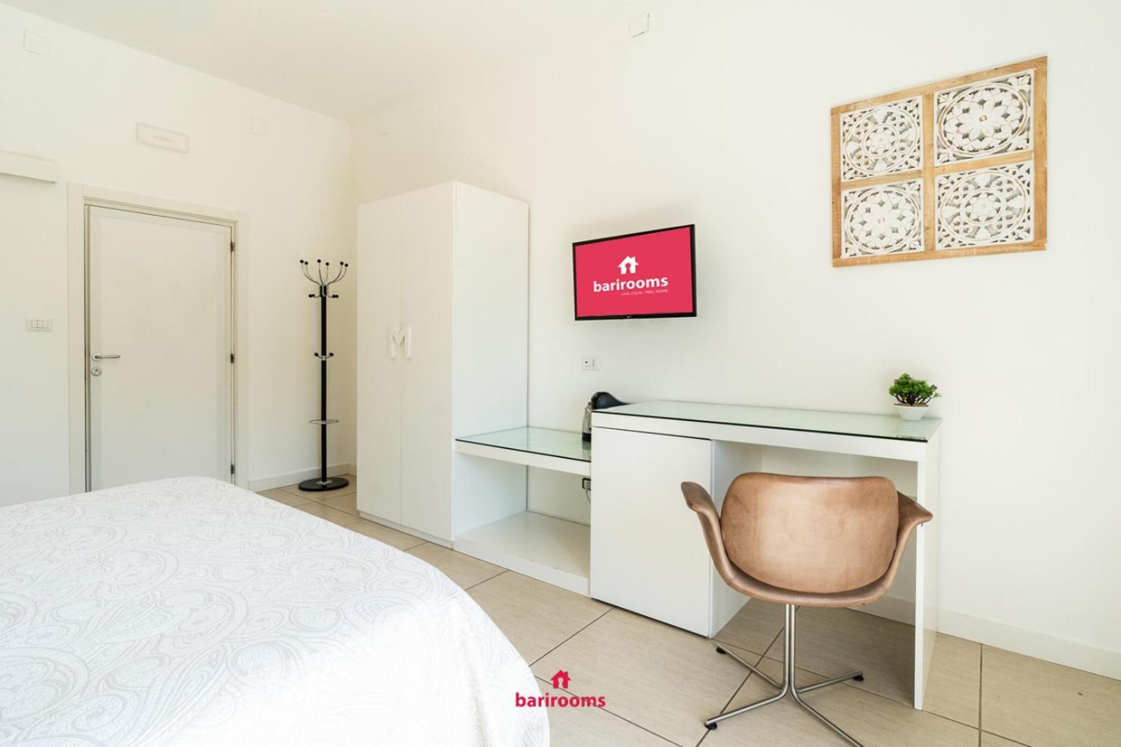 Bari Rooms Suite Station מראה חיצוני תמונה